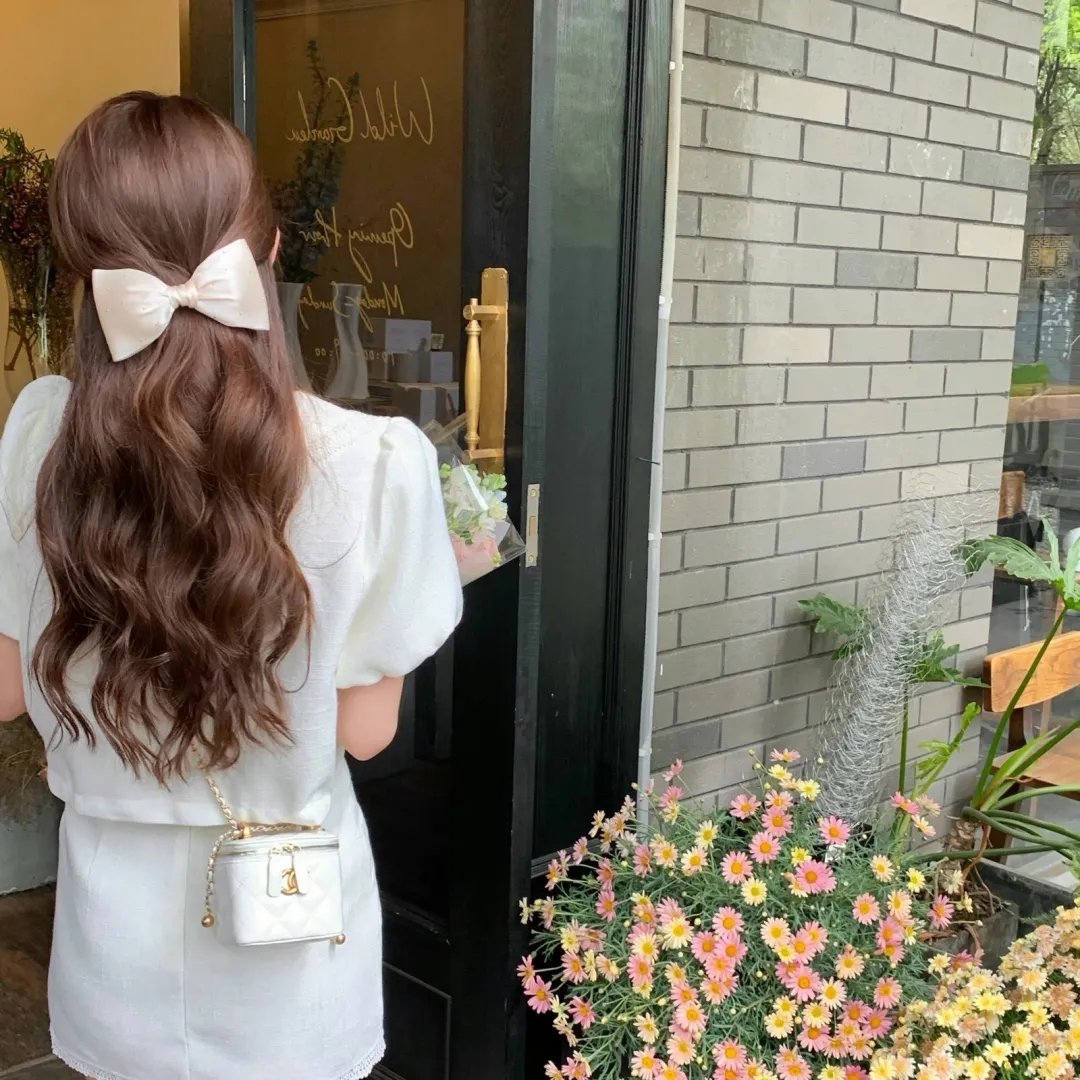 歌女五美图